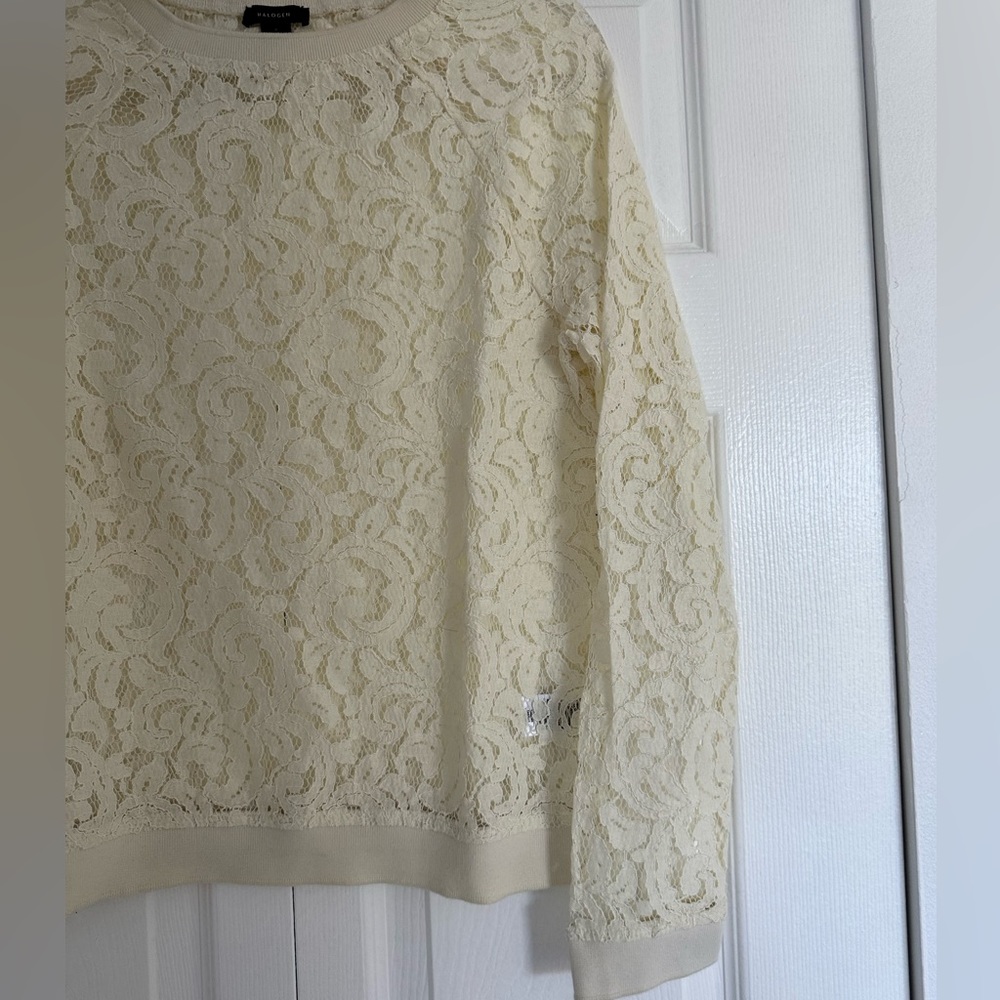 Halogen Lace Top - Picture 5 of 9
